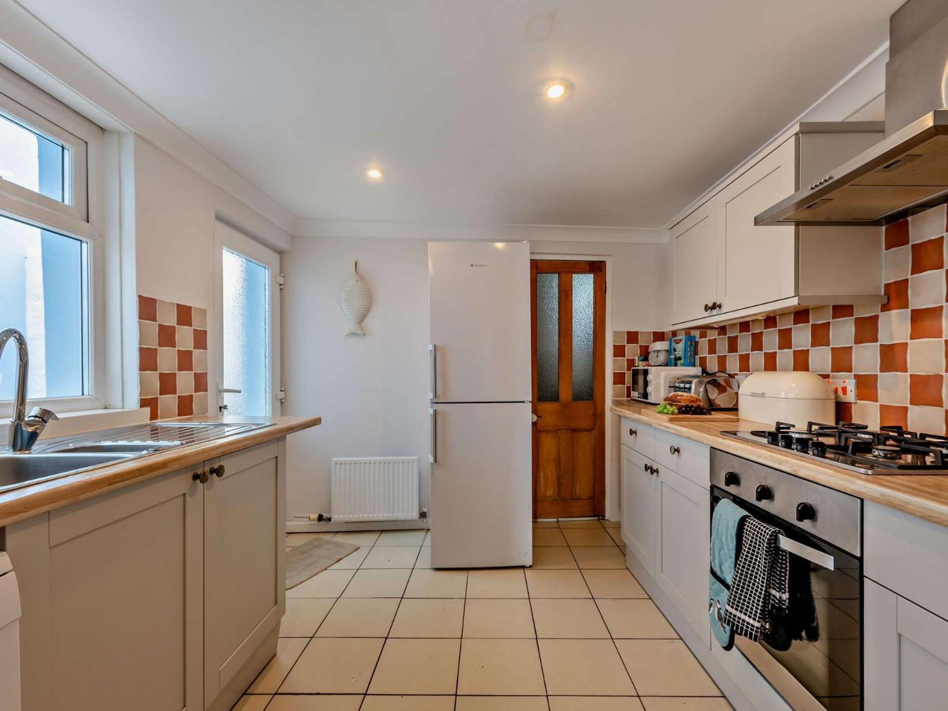 4 Bed In Brixham 77206 Villa Exterior photo