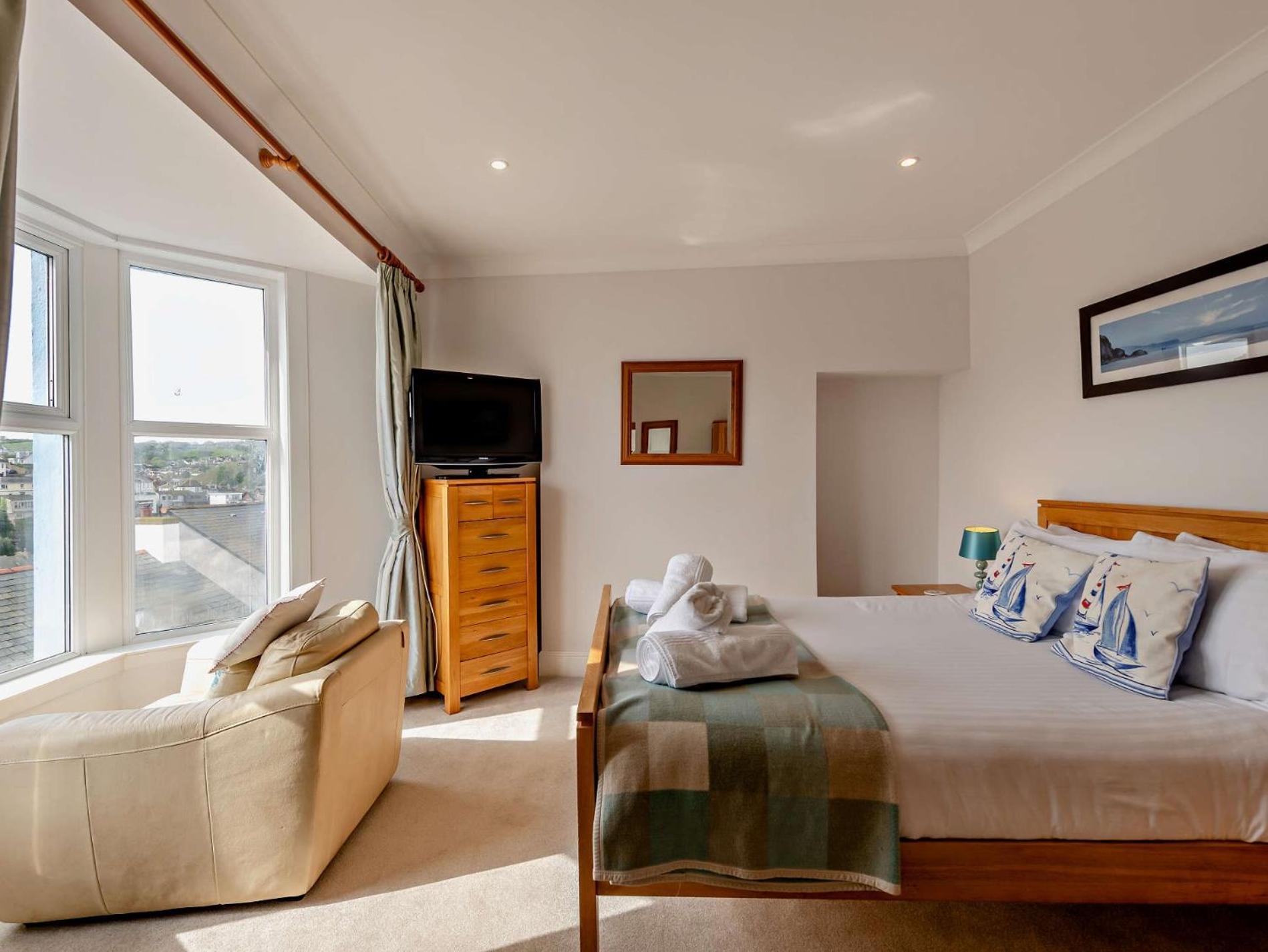 4 Bed In Brixham 77206 Villa Exterior photo